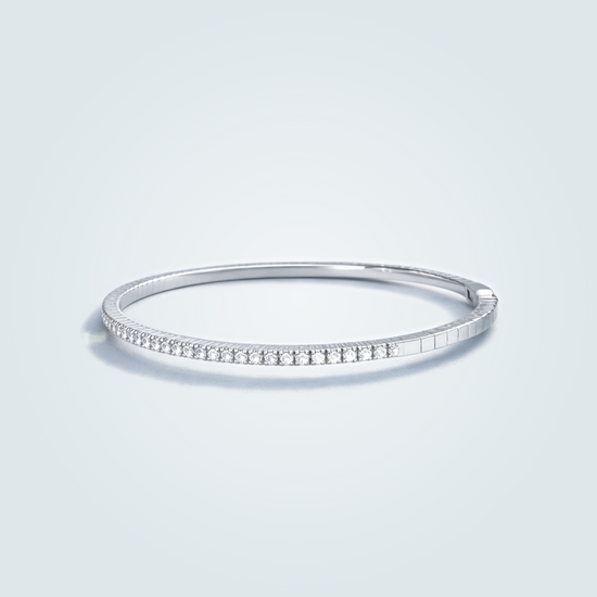 14K White Gold Flexible Oval Diamond Bangle – side edit