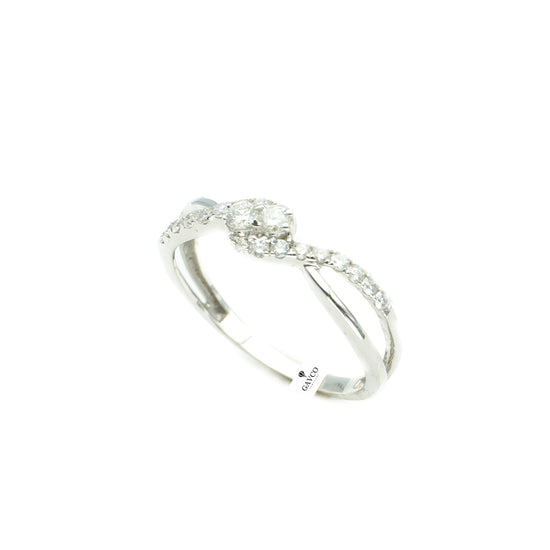 14K White Gold Guiding Arrow Diamond Ring