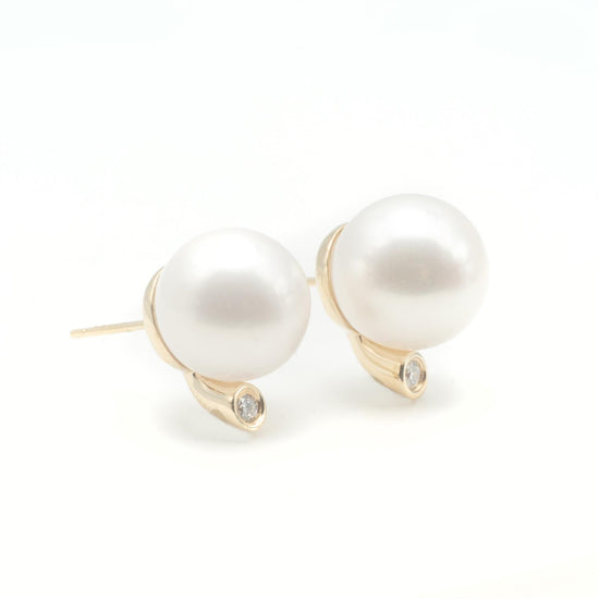 Elegant Freshwater Pearl Studs with Diamond Accents
